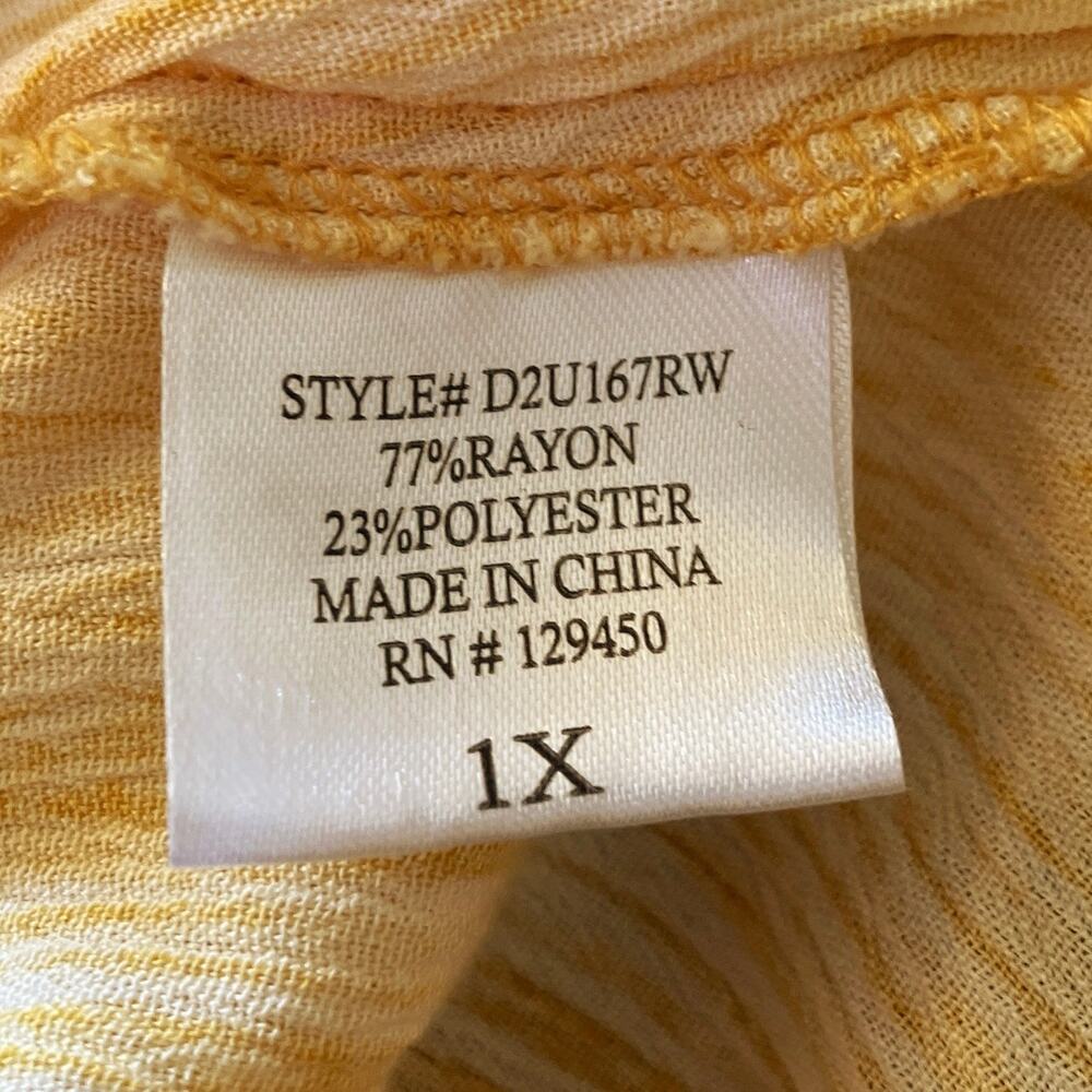 Fred David Women's Yellow V-Neck Roll Tab Sleeve Shark Bite Hem Blouse | Size 1X - Picture 7 of 8